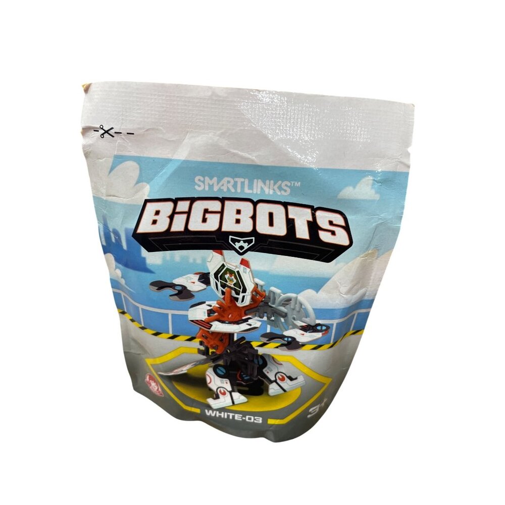 Smartlinks BigBots Wendys Collectible Figures from 2020 and 2021 new sealed